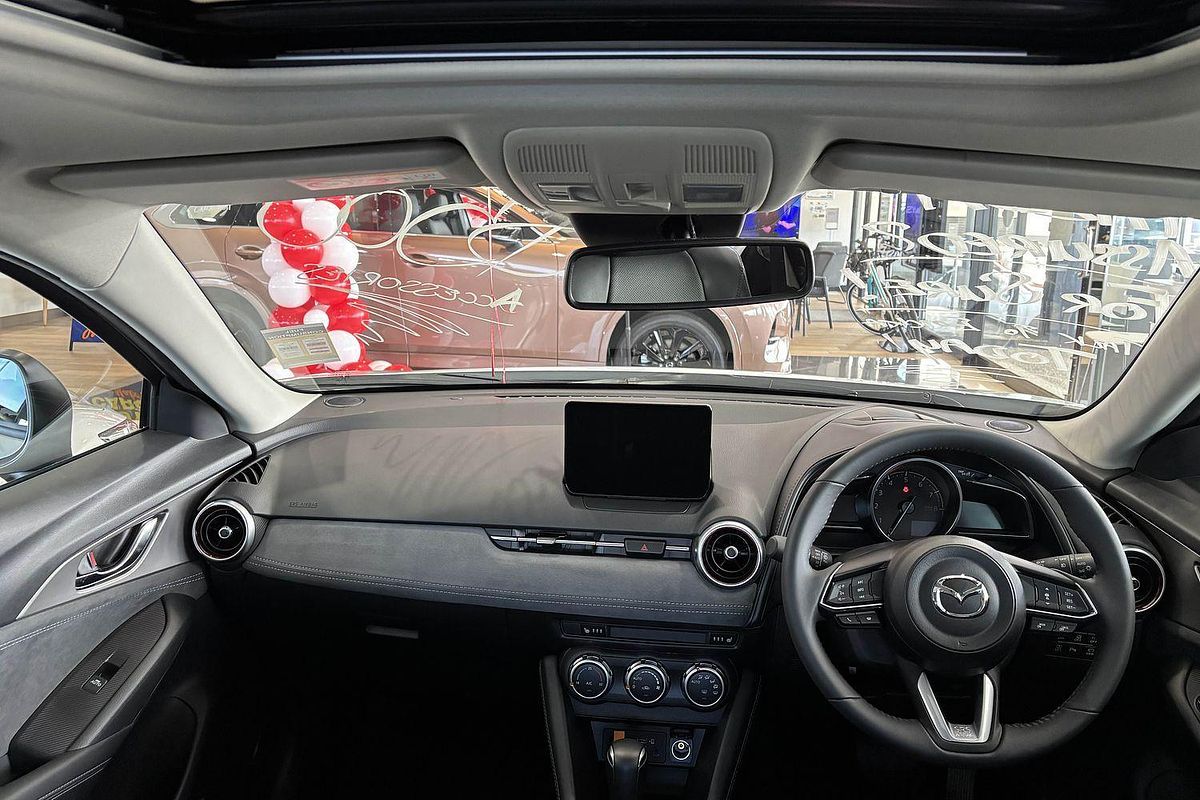 2025 Mazda CX-3 G20 Akari DK