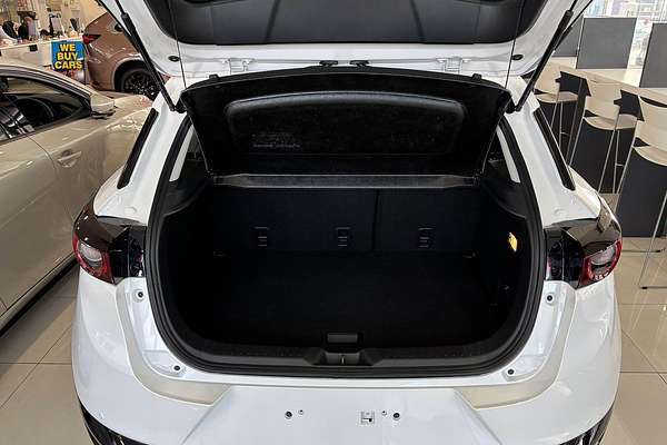 2025 Mazda CX-3 G20 Akari DK