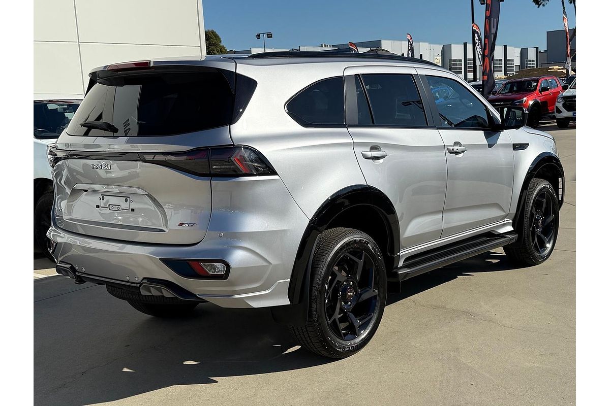 2025 Isuzu MU-X X-TERRAIN
