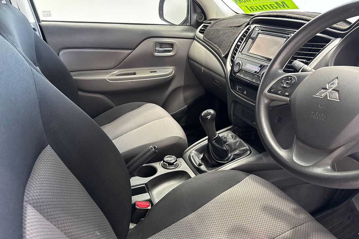 2017 Mitsubishi Triton GLX MQ 4X4