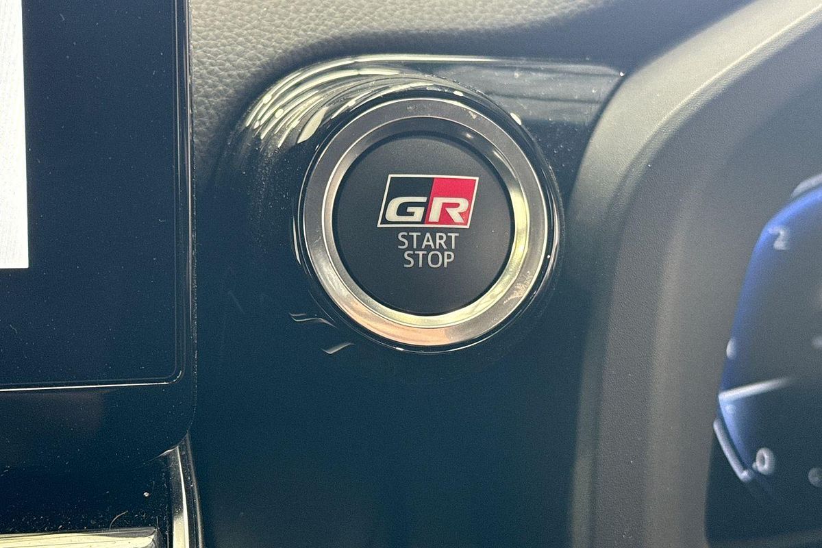 2025 Toyota Landcruiser GR Sport FJA300R