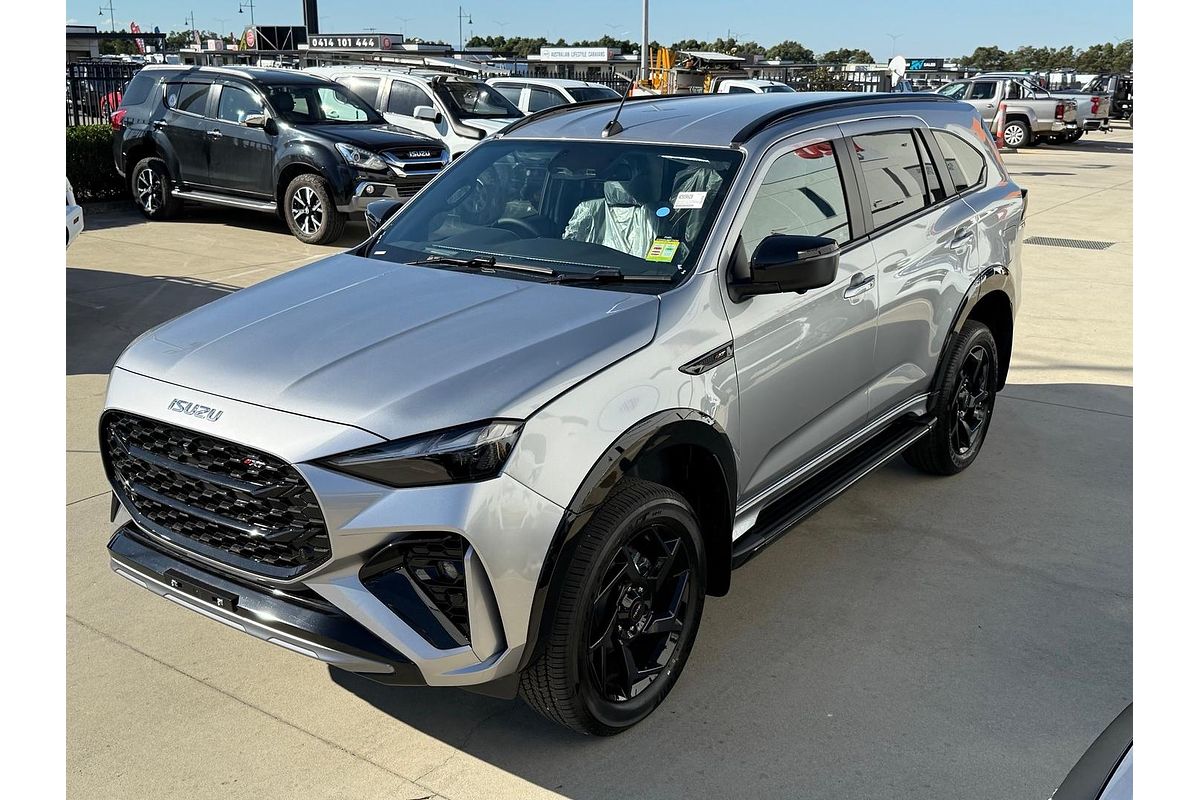 2025 Isuzu MU-X X-TERRAIN