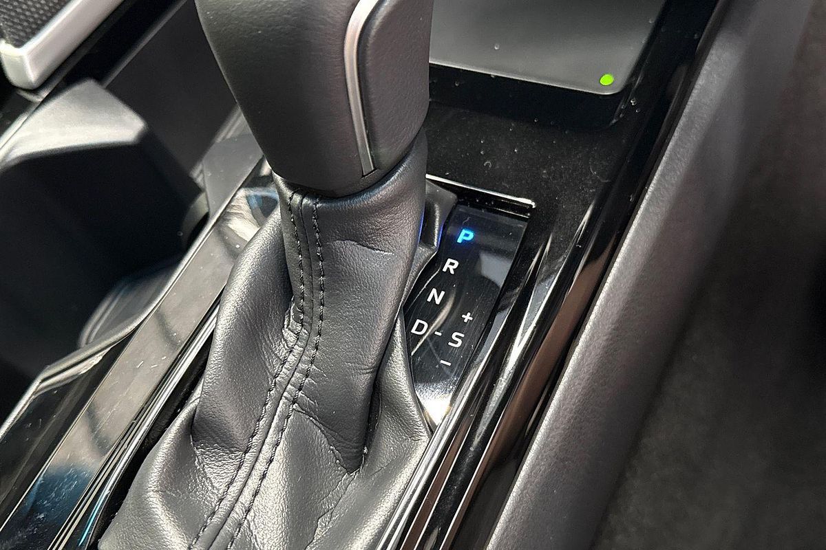 2024 Toyota Camry Ascent Sport AXVH80R