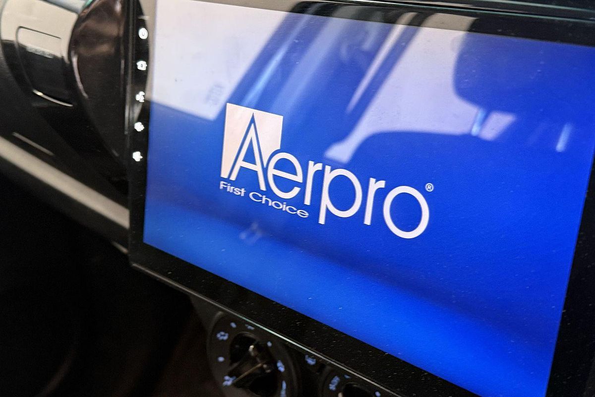 2018 Toyota Hilux SR GUN126R 4X4