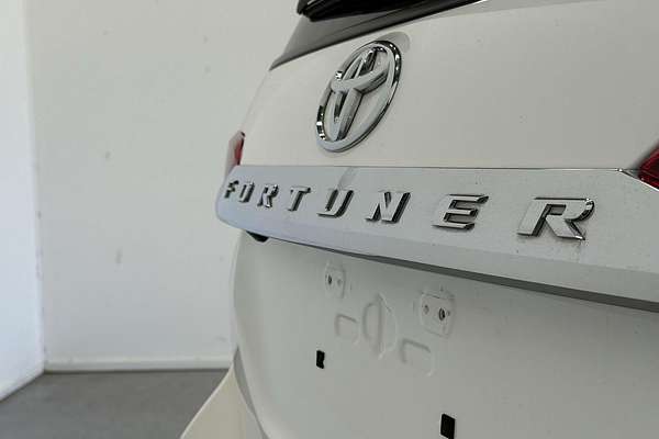 2024 Toyota Fortuner GXL GUN156R