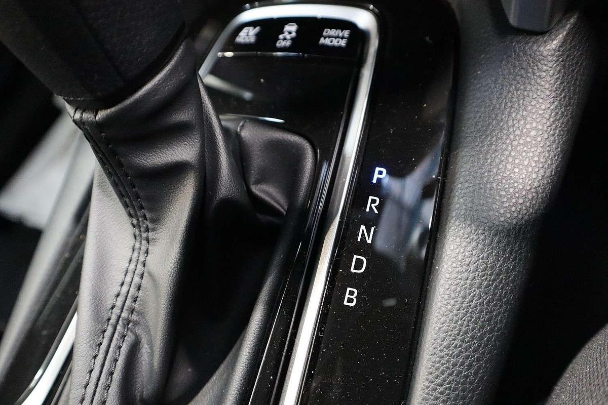 2025 Toyota Corolla Cross GX MXGH10R