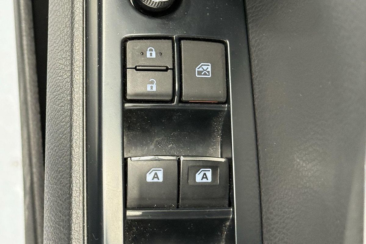 2021 Toyota Camry SL ASV70R