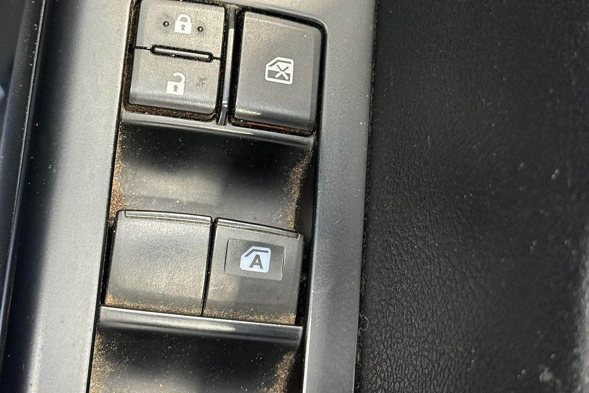 2018 Toyota Hilux SR GUN126R 4X4