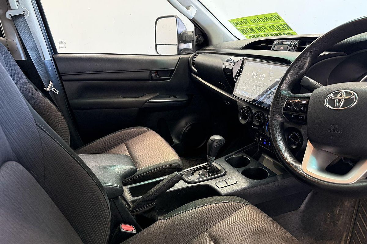 2018 Toyota Hilux SR GUN126R 4X4