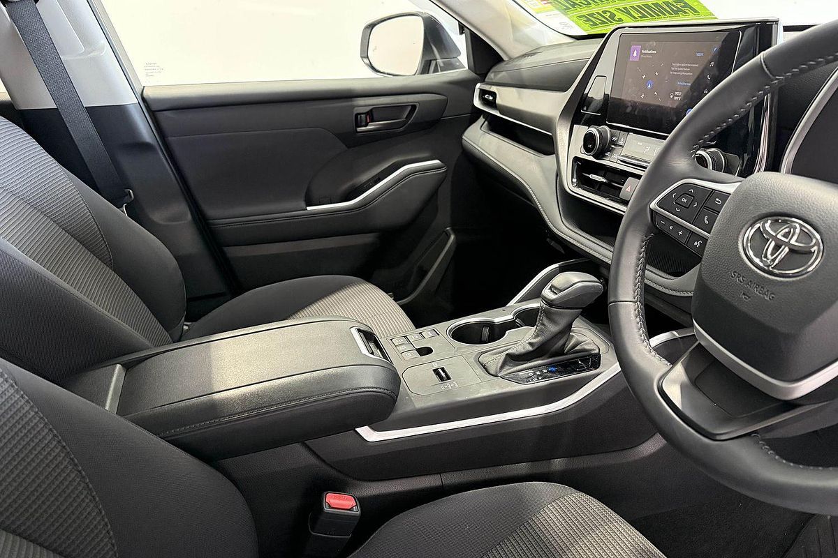 2024 Toyota Kluger GX AXUH78R