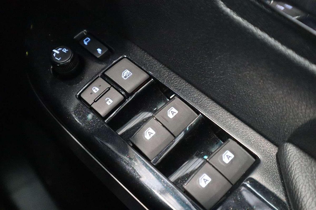 2024 Toyota Hilux Rogue 48V GUN126R 4X4