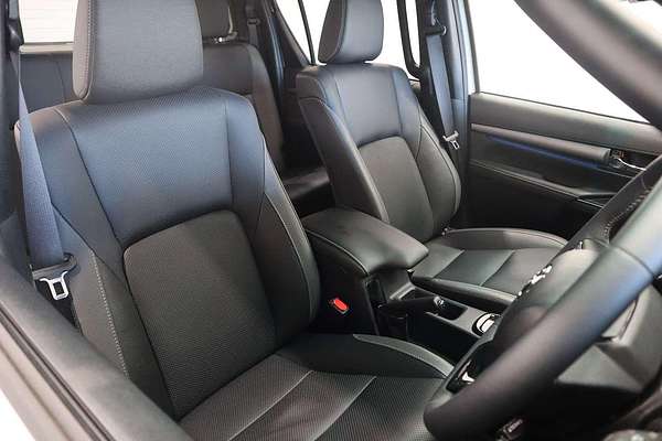 2024 Toyota Hilux Rogue 48V GUN126R 4X4