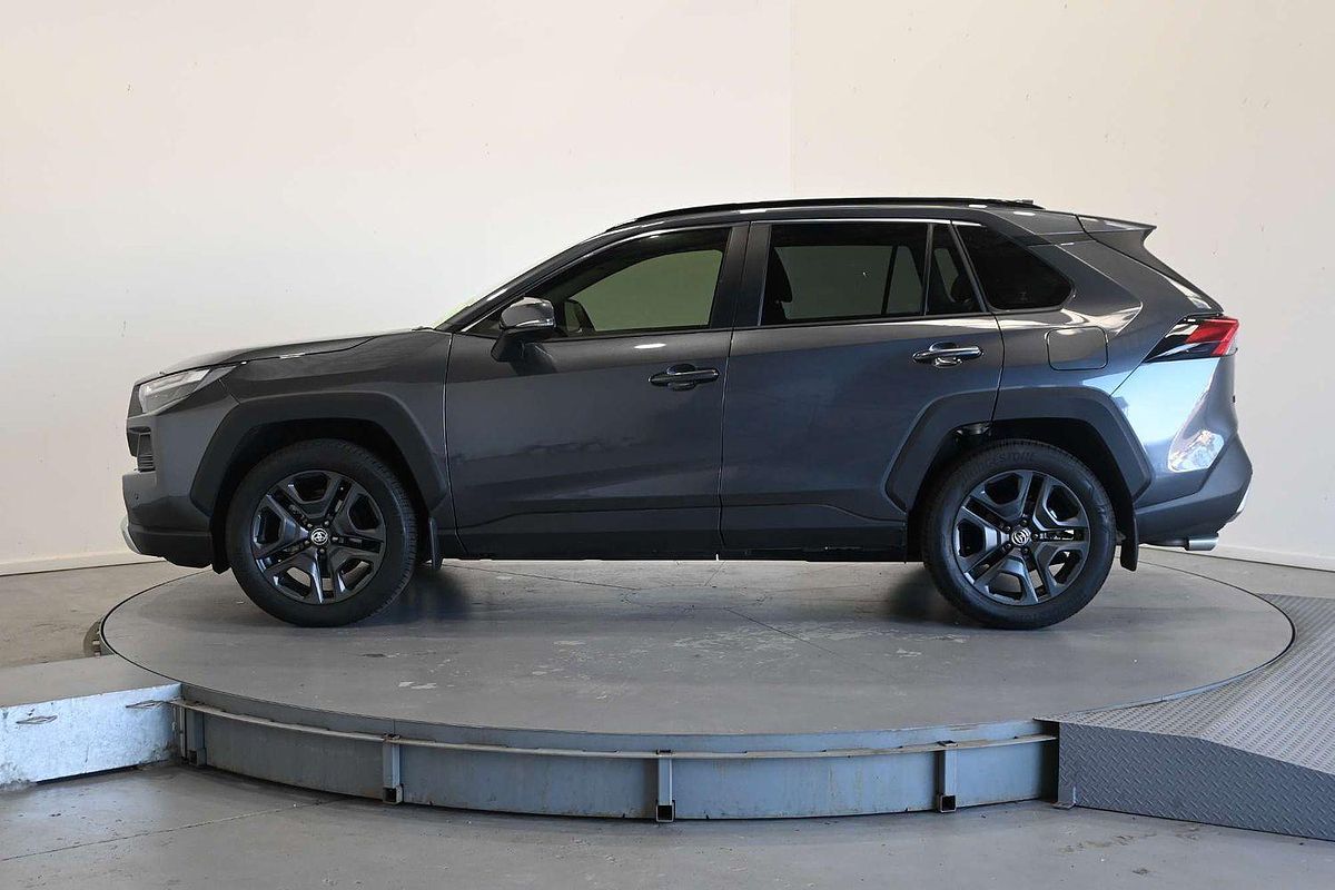 2022 Toyota RAV4 Edge AXAA54R