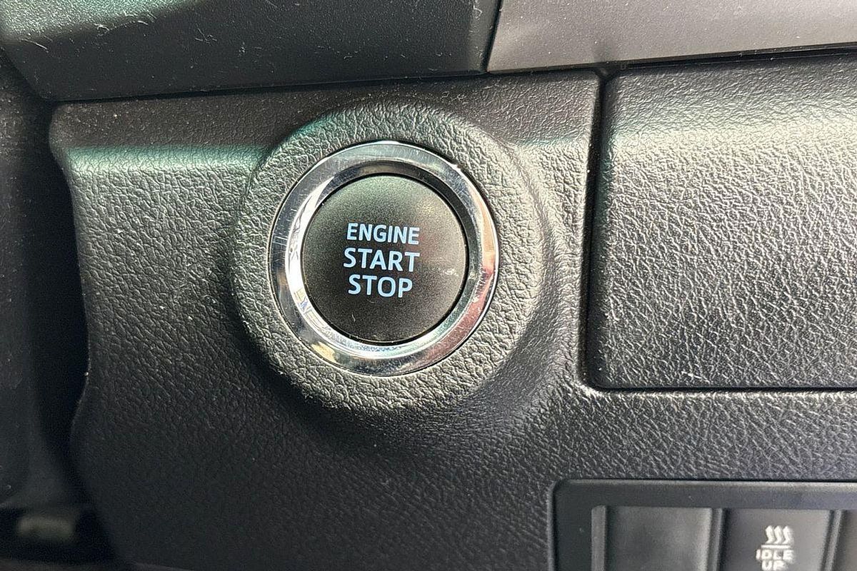 2024 Toyota Hilux SR5 GUN126R 4X4