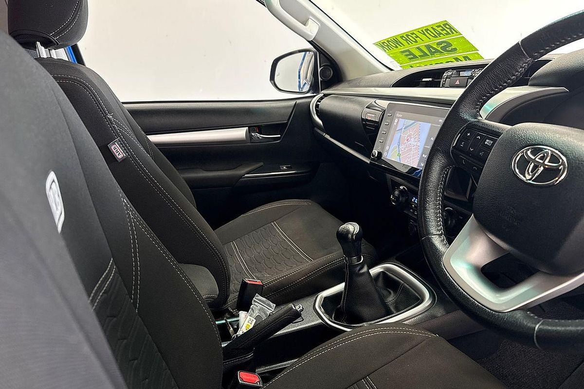 2024 Toyota Hilux SR5 GUN126R 4X4