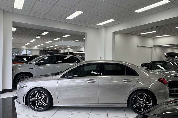 2020 Mercedes-Benz A-Class A180 V177