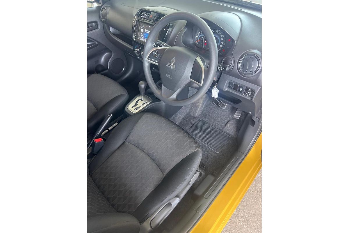 2021 Mitsubishi Mirage ES LB