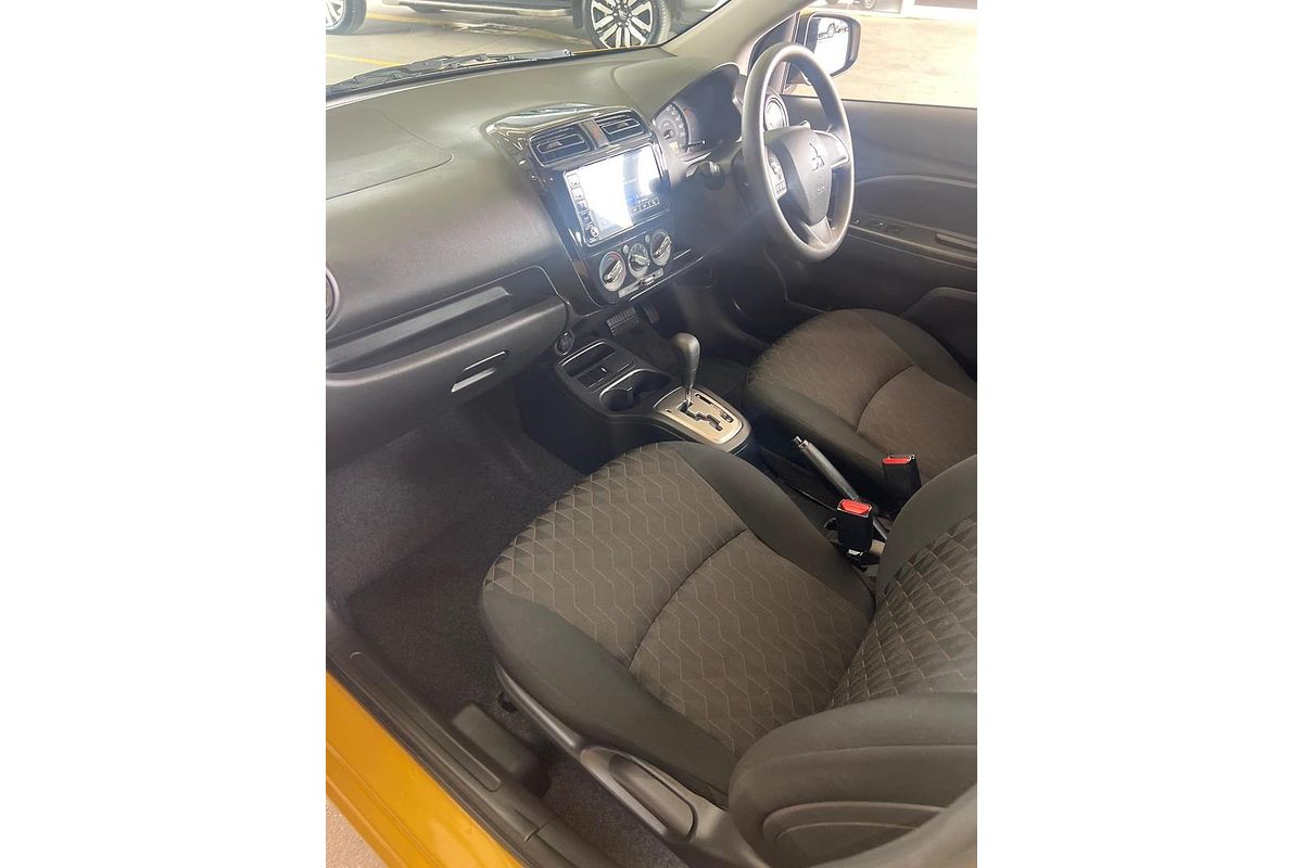 2021 Mitsubishi Mirage ES LB