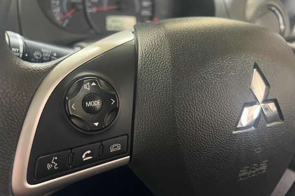 2021 Mitsubishi Mirage ES LB