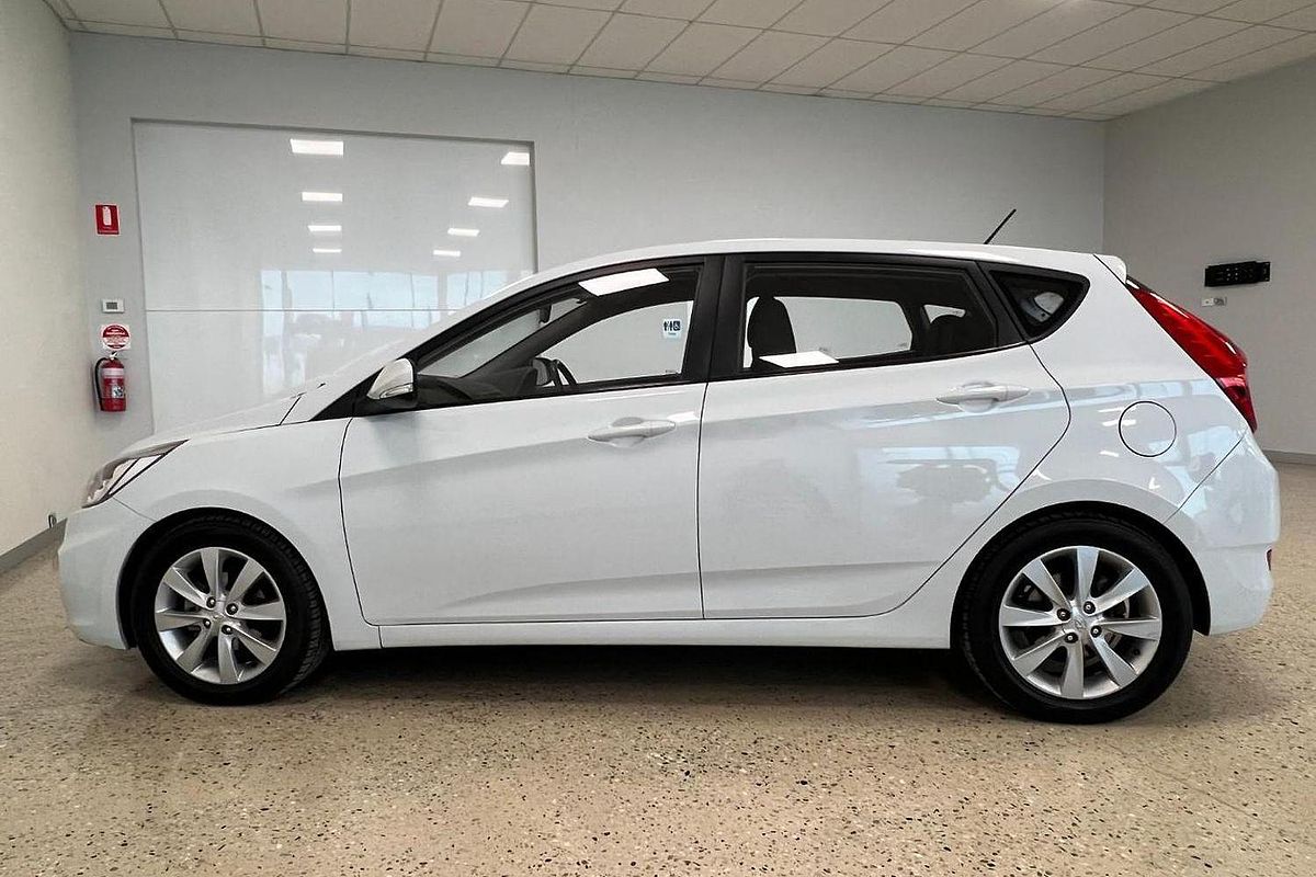 2017 Hyundai Accent Sport RB5