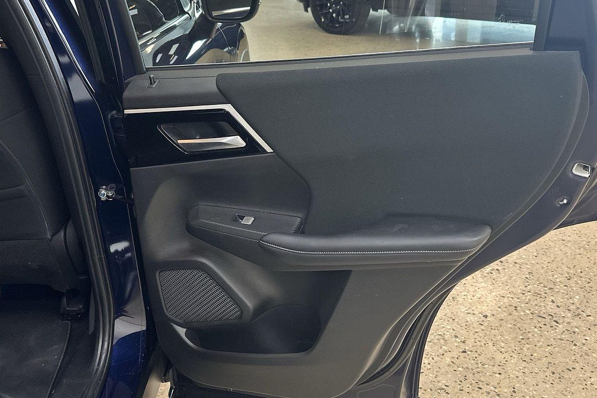 2023 Mitsubishi Outlander ES ZM