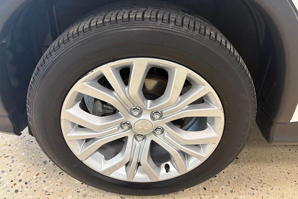 2023 Mitsubishi ASX ES XD