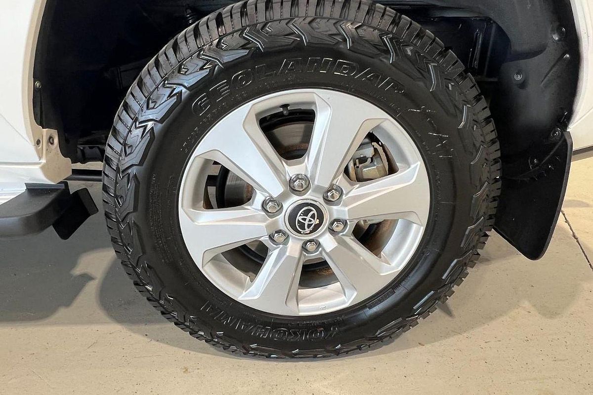 2022 Toyota Landcruiser GXL FJA300R