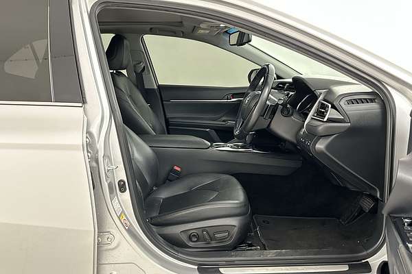 2017 Toyota Camry SL ASV70R