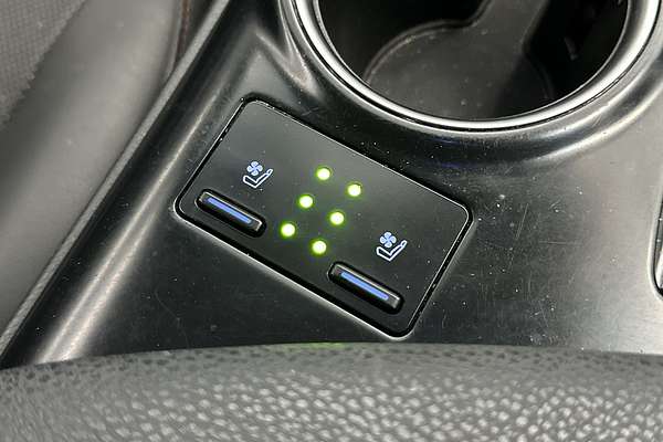 2017 Toyota Camry SL ASV70R