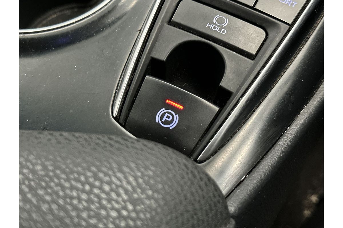 2017 Toyota Camry SL ASV70R