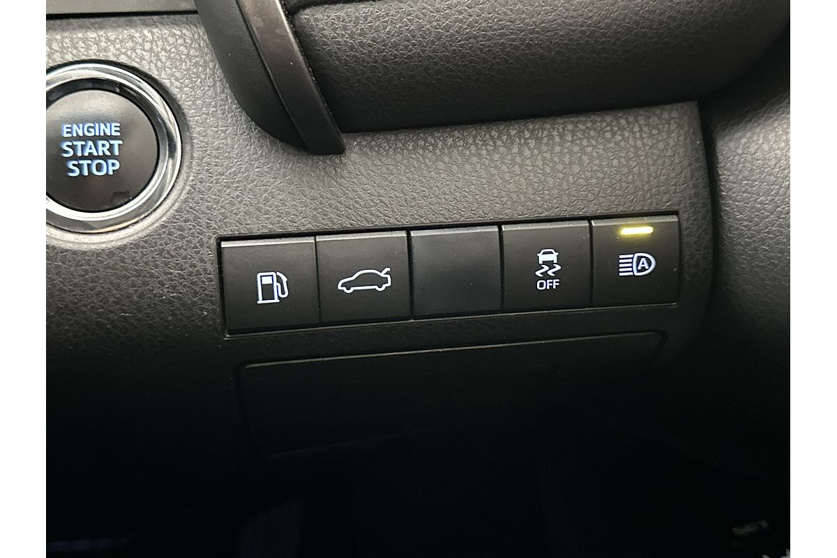 2017 Toyota Camry SL ASV70R