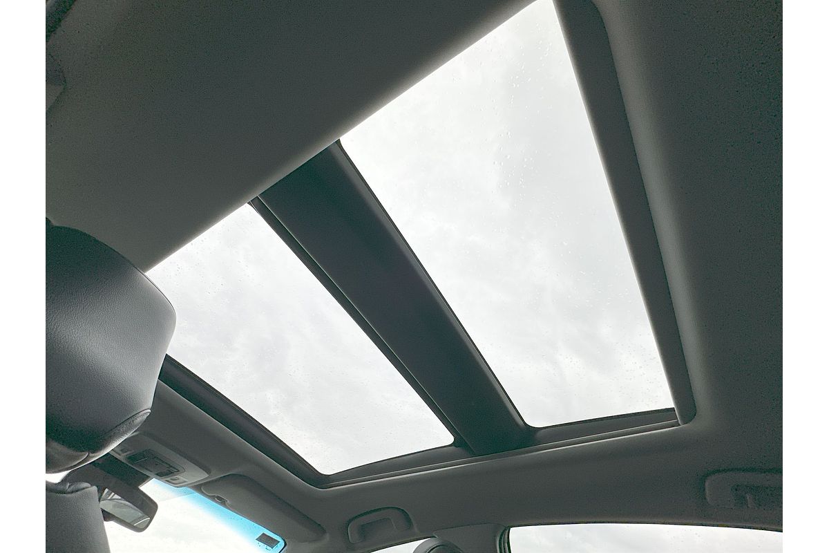 2017 Toyota Camry SL ASV70R