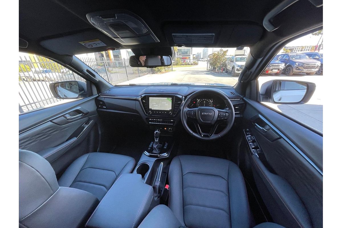 2025 Isuzu D-MAX X-TERRAIN 4X4