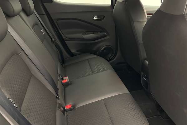 2024 Nissan JUKE ST-L F16