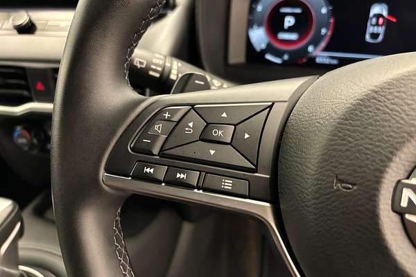 2024 Nissan JUKE ST-L F16