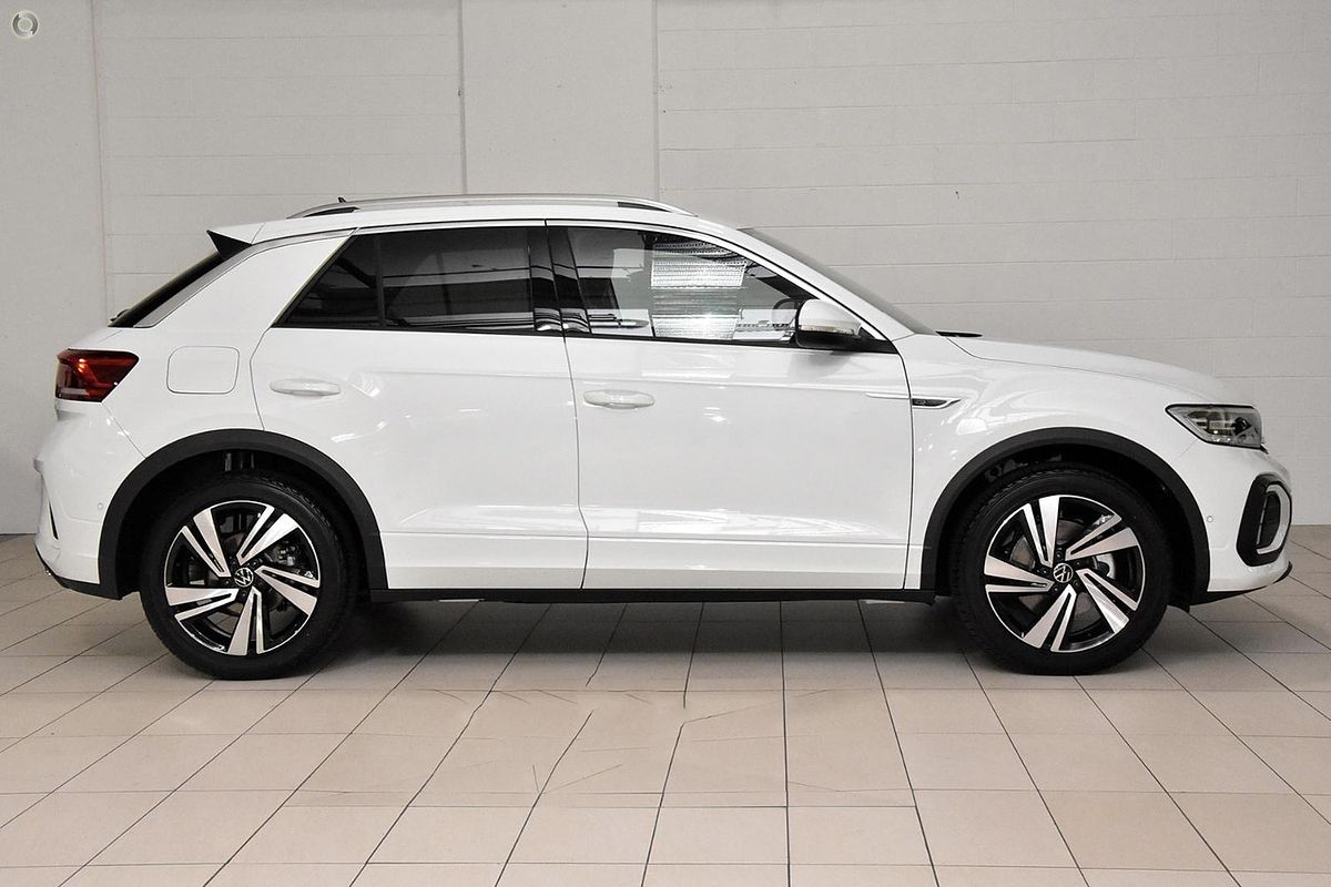 2025 Volkswagen T-Roc 140TSI R-Line D11