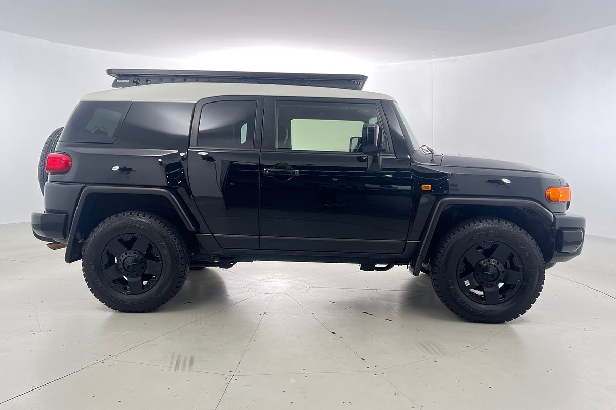 2016 Toyota FJ Cruiser GSJ15R