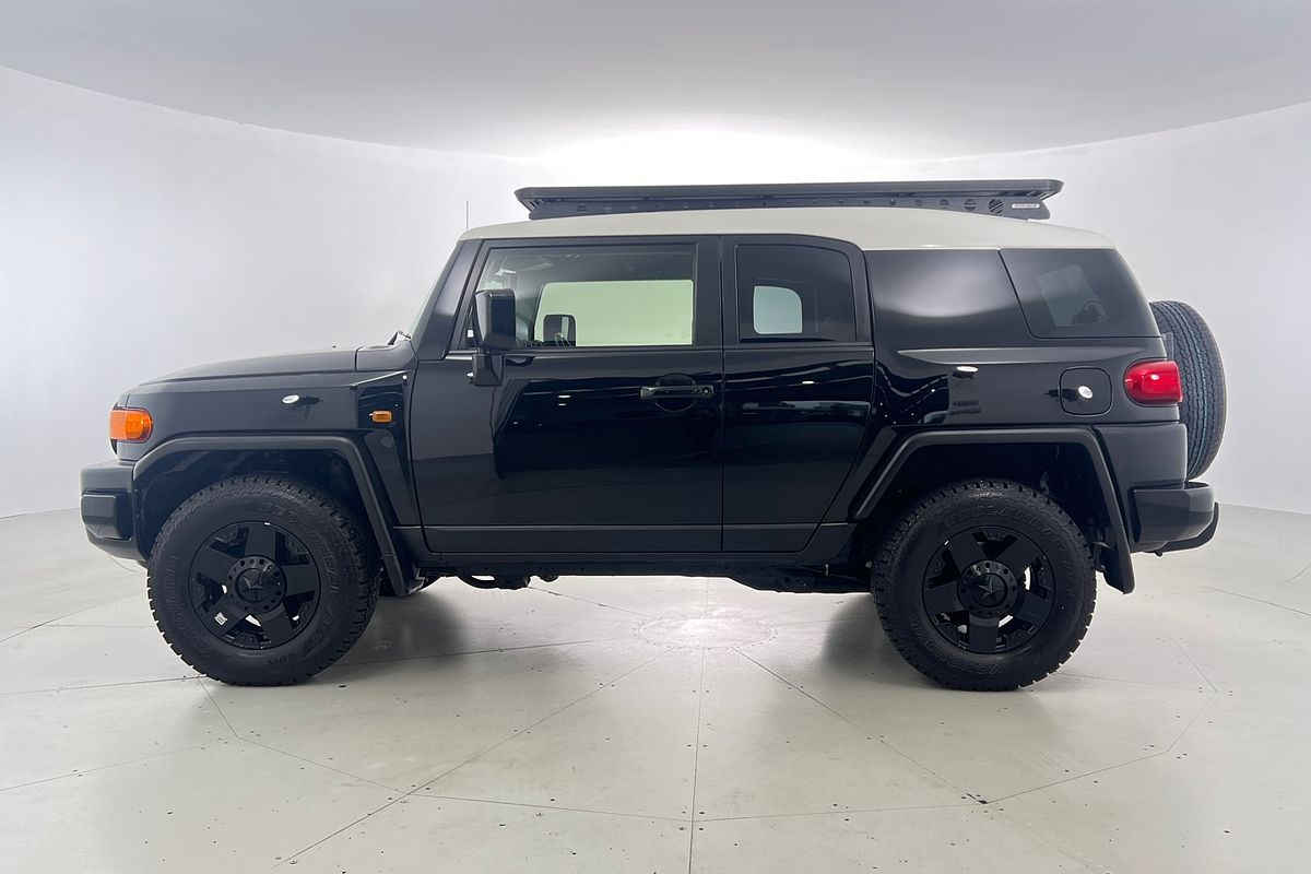 2016 Toyota FJ Cruiser GSJ15R