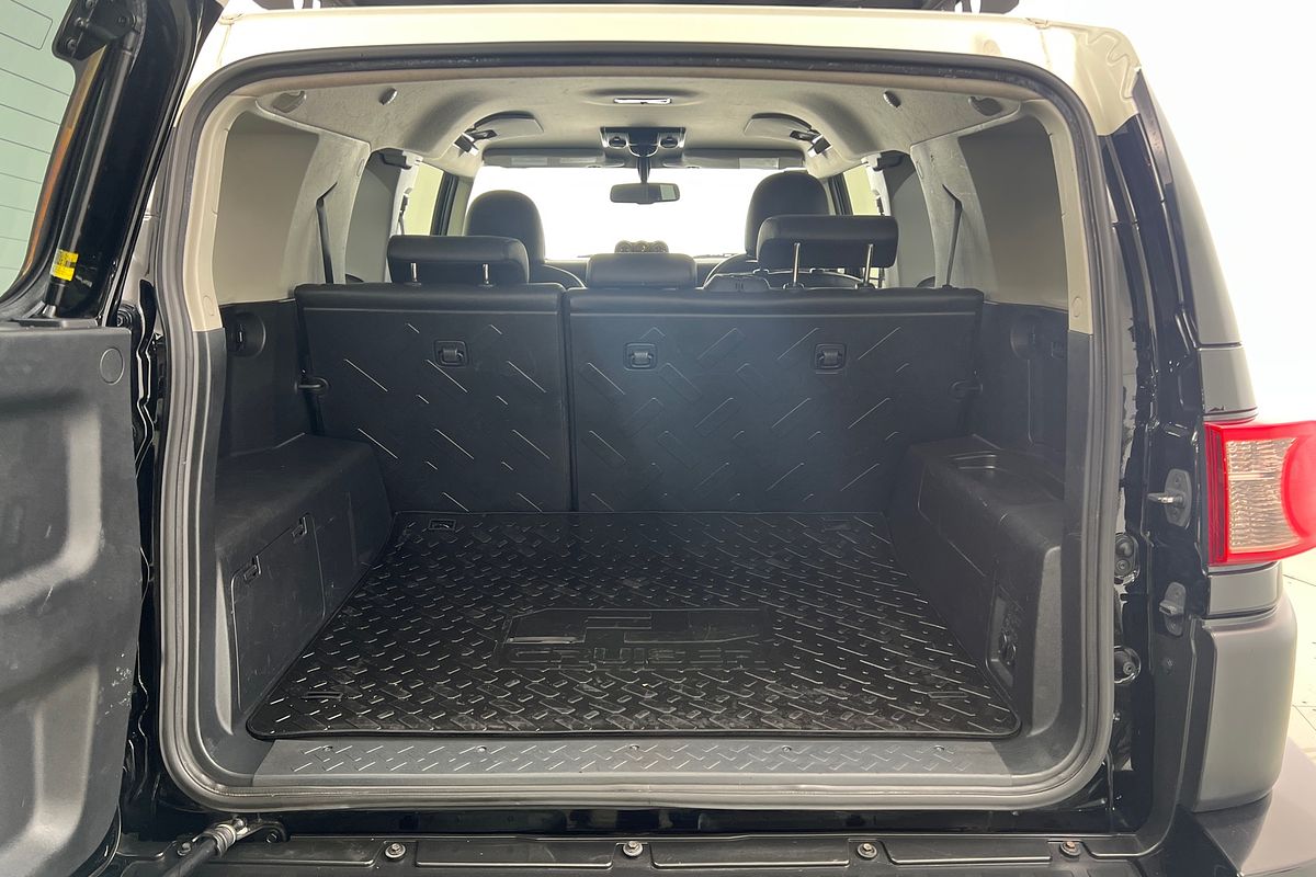 2016 Toyota FJ Cruiser GSJ15R