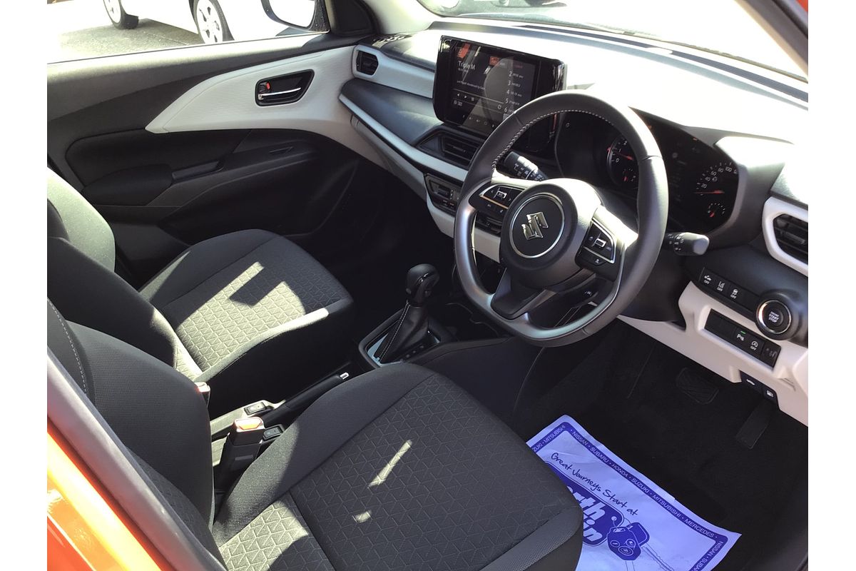 2025 Suzuki Swift Hybrid Plus UZ