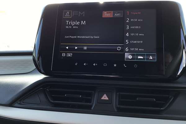 2025 Suzuki Swift Hybrid Plus UZ