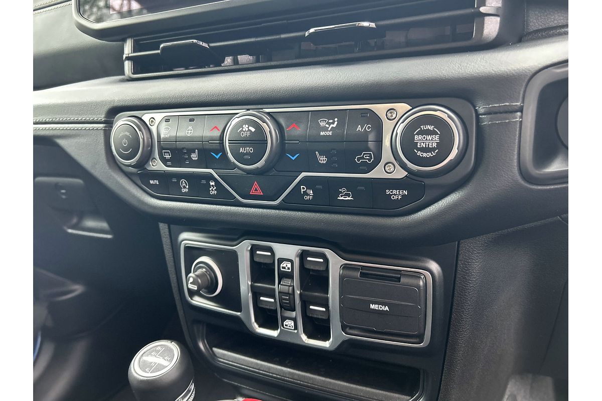 2025 Jeep Wrangler Unlimited Overland JL