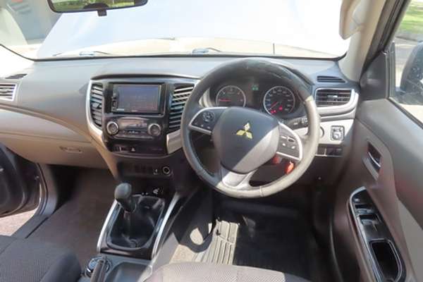 2015 Mitsubishi Triton GLS MQ 4X4