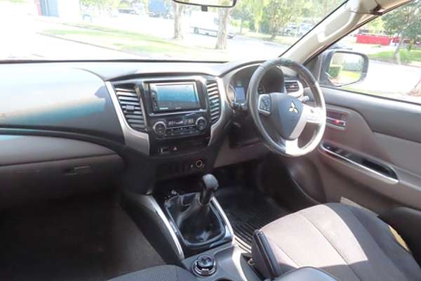 2015 Mitsubishi Triton GLS MQ 4X4