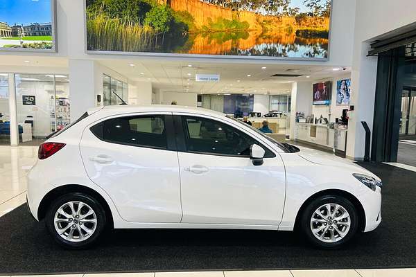 2016 Mazda 2 Maxx DJ Series