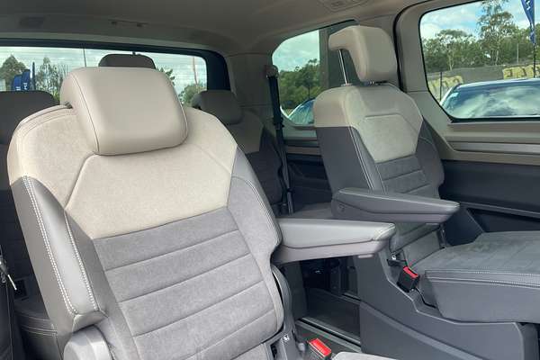 2025 Volkswagen Multivan TDI360 Life T7 SWB