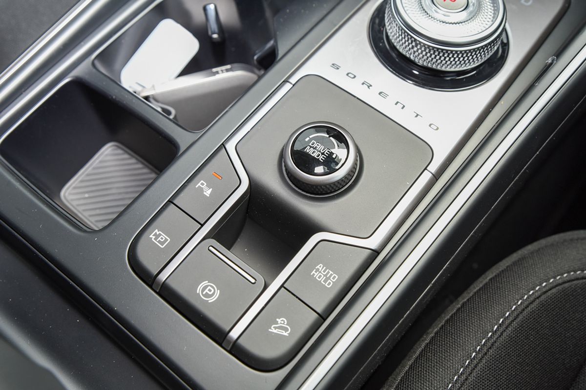 2025 Kia Sorento HEV S MQ4 PE