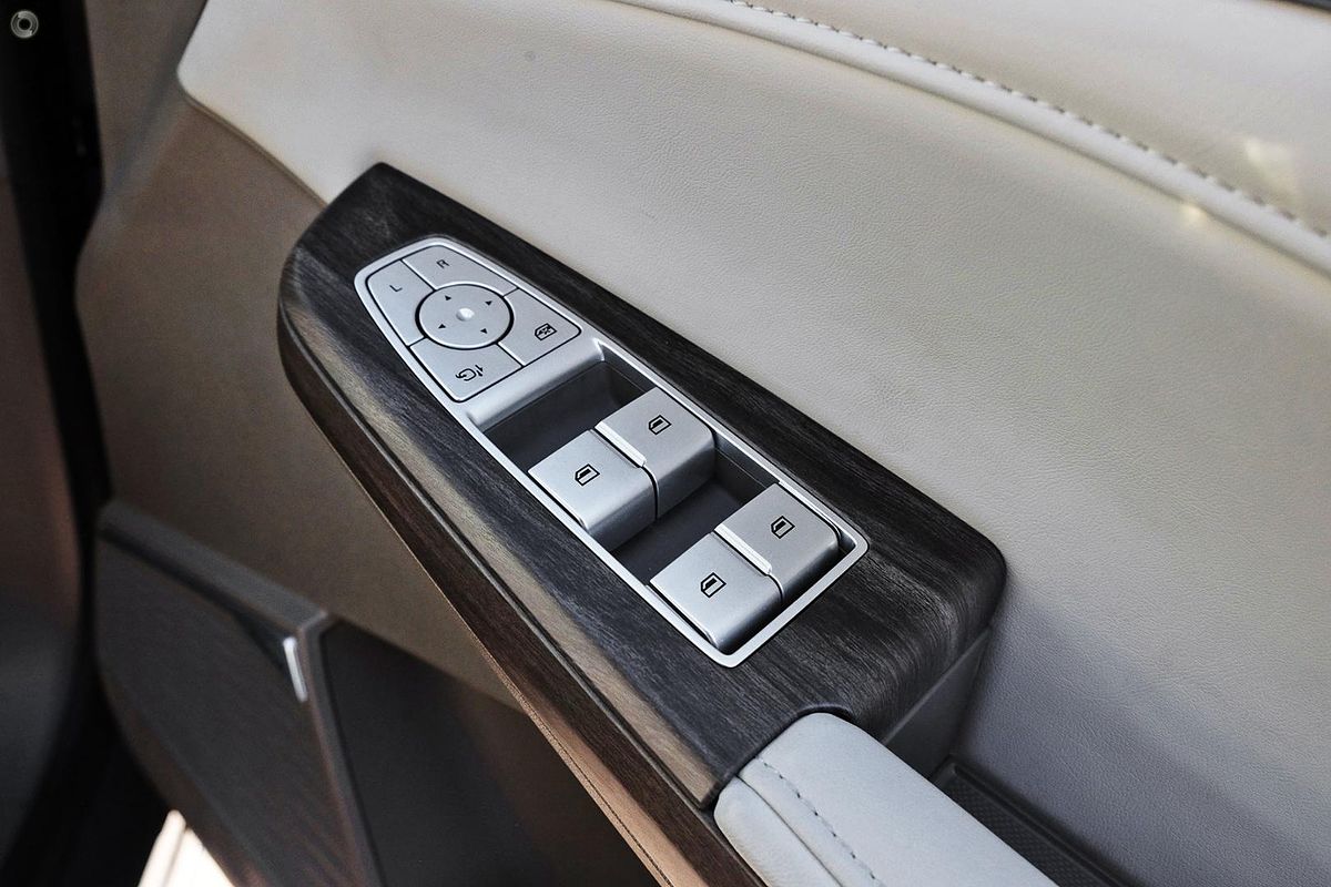 2025 MG QS Essence IS31