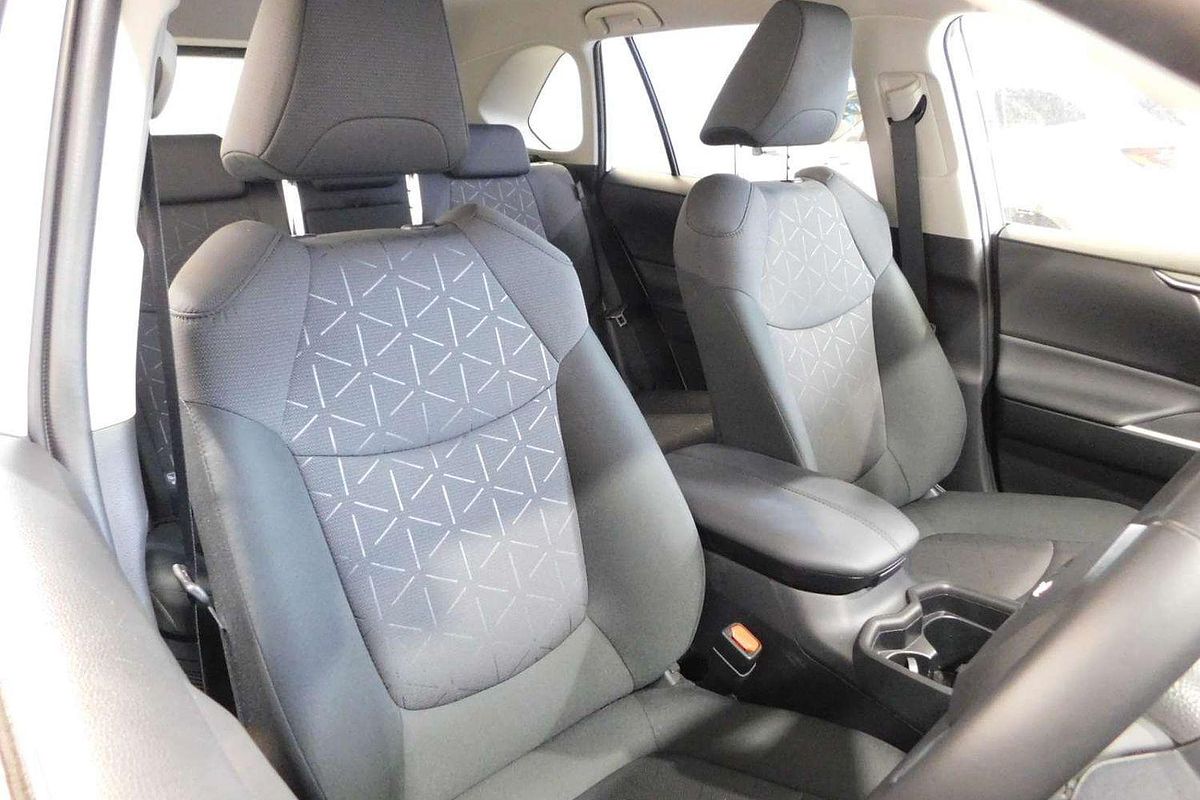 2021 Toyota RAV4 GXL AXAH52R