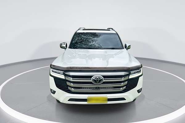 2022 Toyota Landcruiser Sahara FJA300R